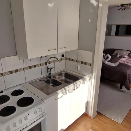 With Ac And Free Parking Near The Harbor And Center Apartman *